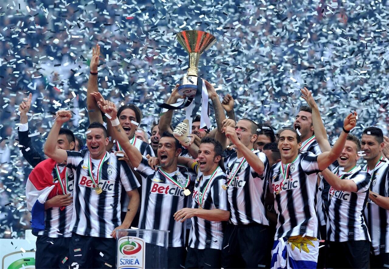 (Pre Order) La Magica Centrocampista JUVENTUS