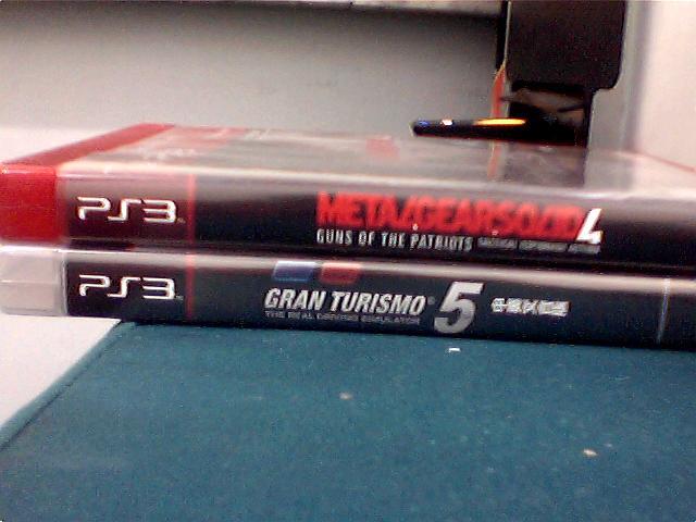 BD PS3 Metal Gear Solid 4 & Grand Turismo 5