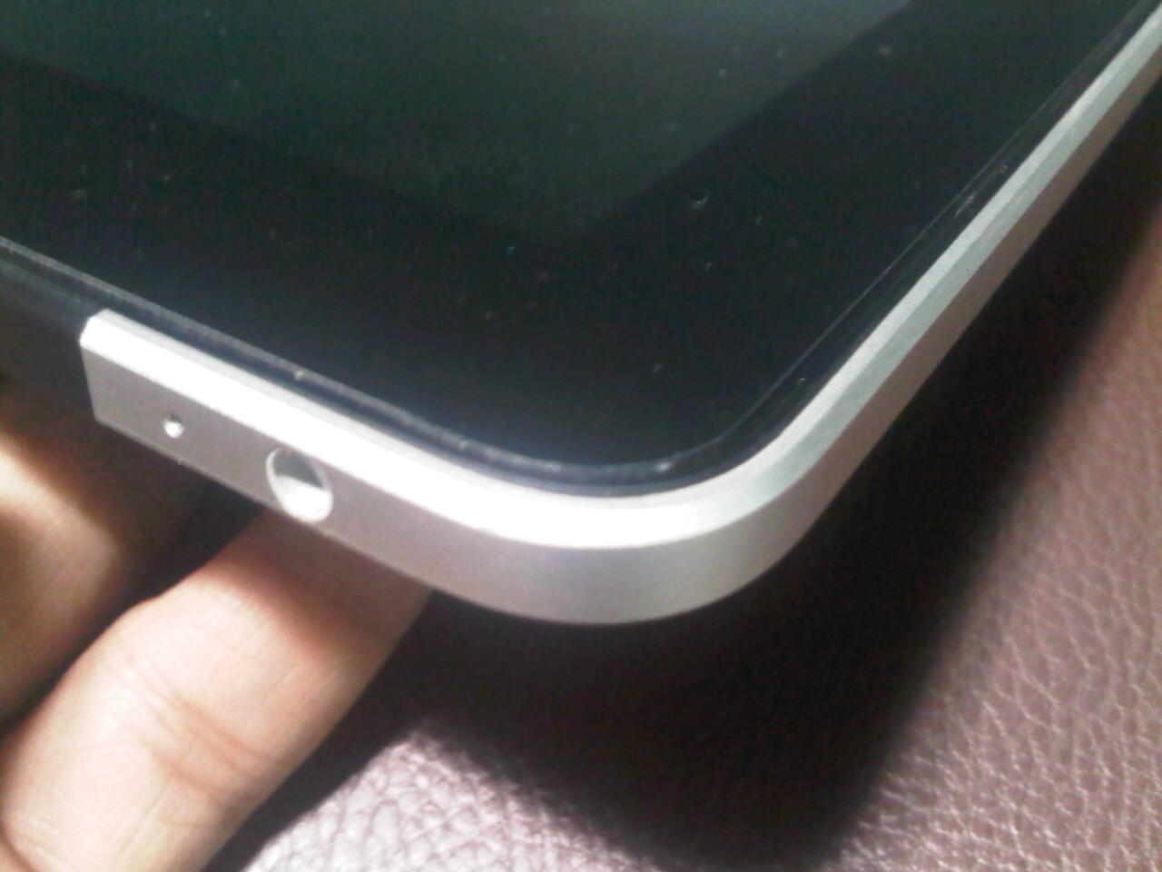 Jual Ipad 1 32Gb 3G+Wifi kondisi 99% kinyis2