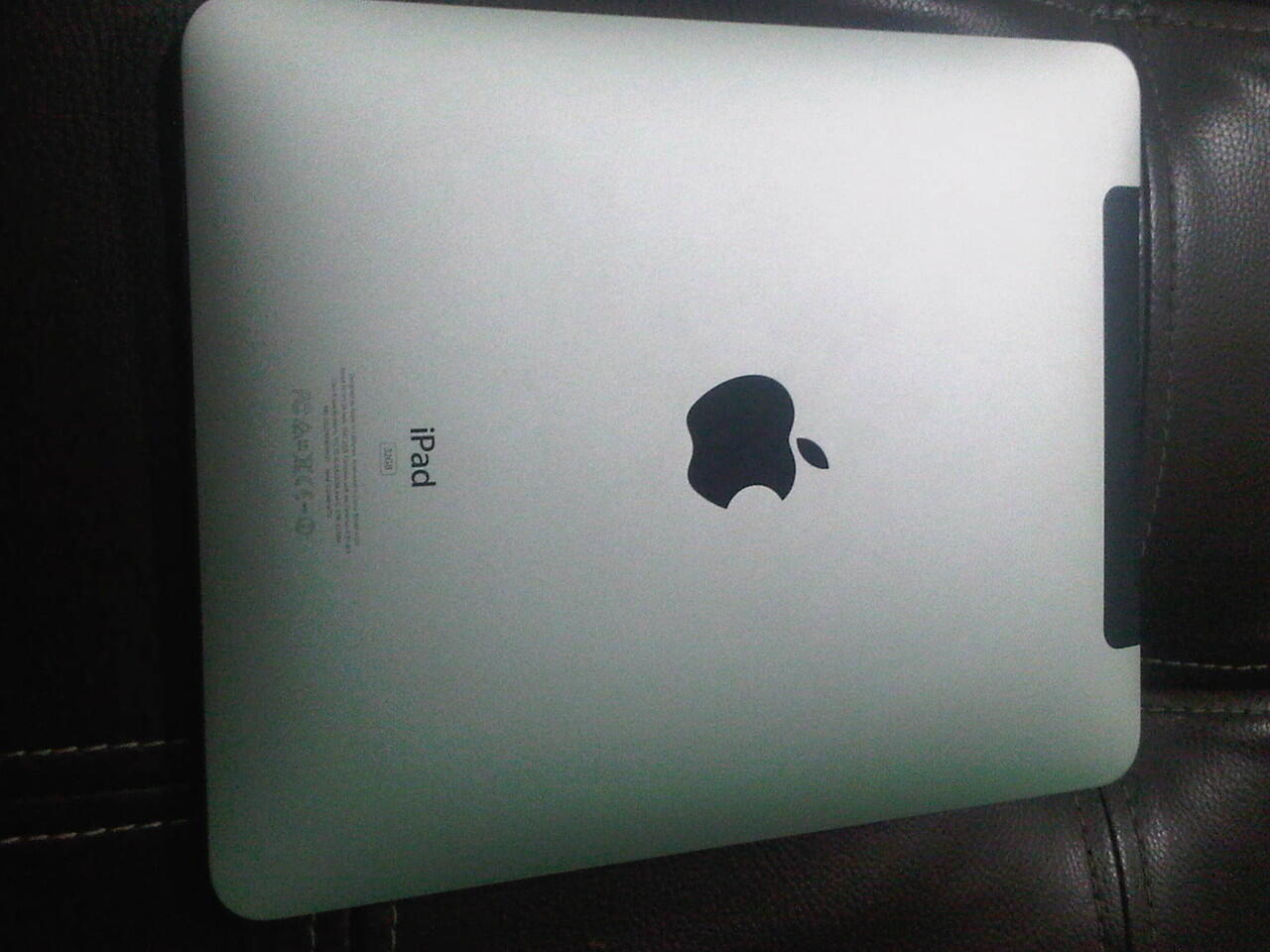 Jual Ipad 1 32Gb 3G+Wifi kondisi 99% kinyis2