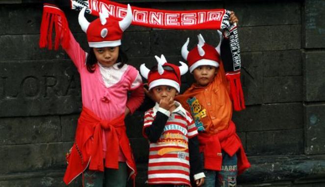 Cinta INDONESIA Sejak Dini. Berbagi Foto ayo Gan/Sis disini biar tambah semangatnya.