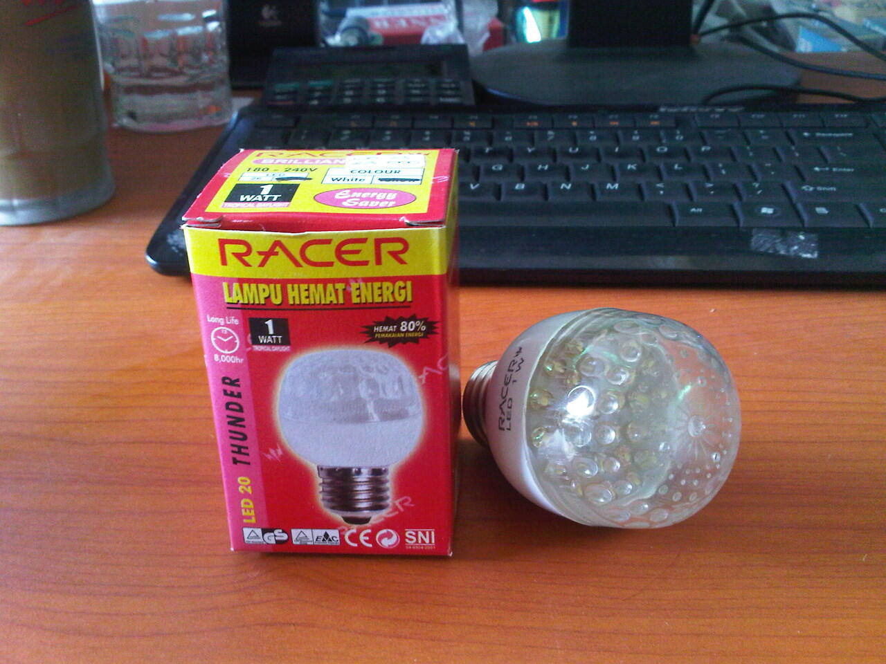 Lampu LED hemat energi