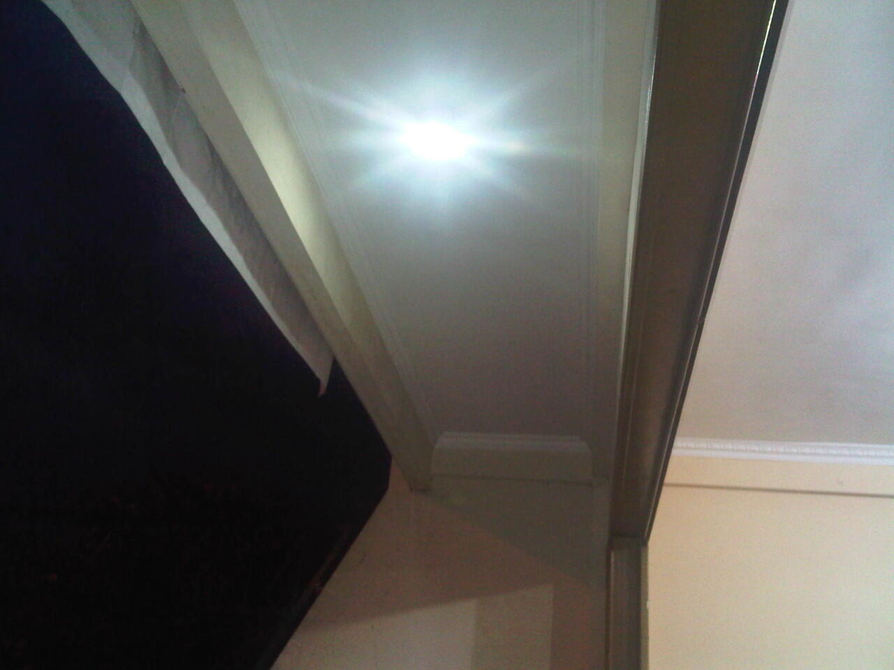 Lampu LED hemat energi