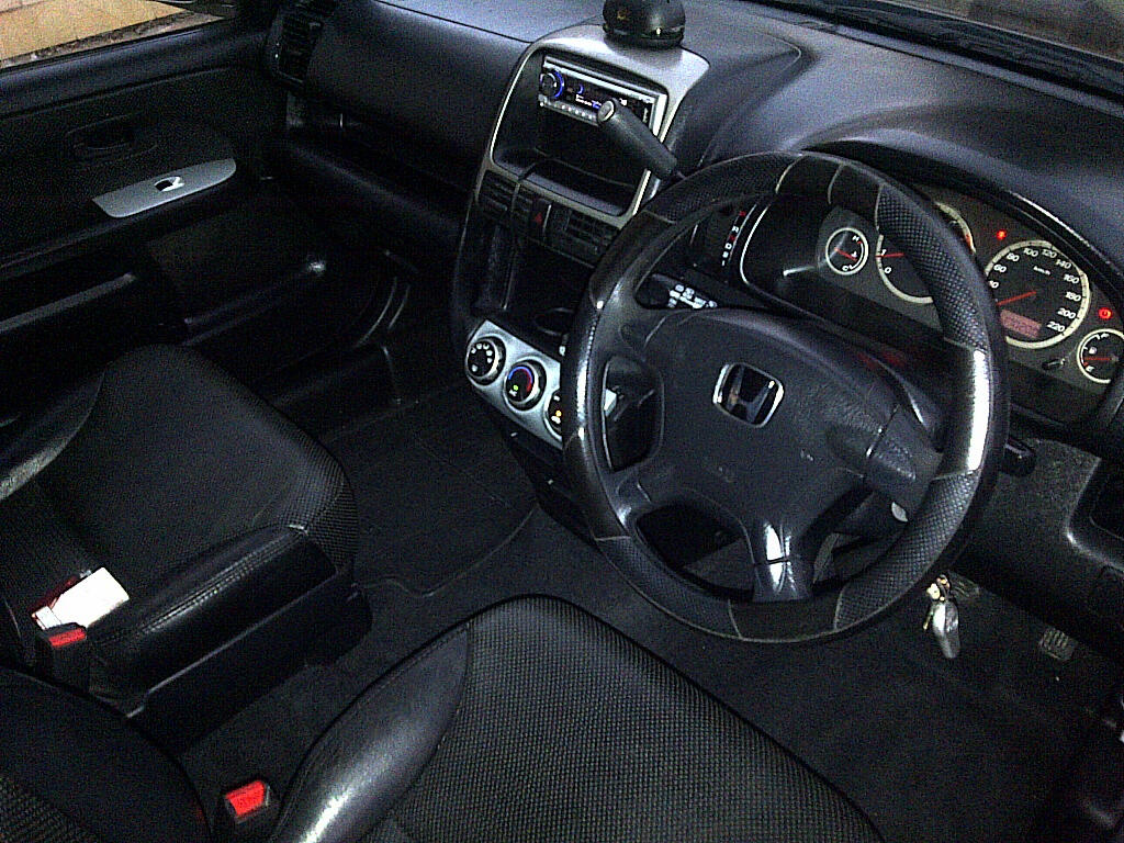 CRV 2004 SANGAT TERAWAT NAMA SENDIRI TDP 55JT