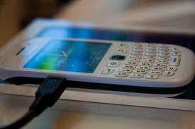 BLACKBERRY CURVE 9220 HRG/IDR Rp 1.200.000 HUB/SMS:0823-2427-9978