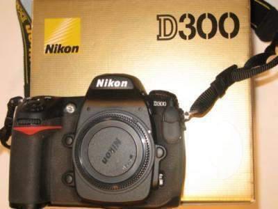 Nikon D300s + Lens Kitt 18-105mm VR HRG/IDR: Rp,4,600,000,JT- CALL/SMS:0823-2427-9978