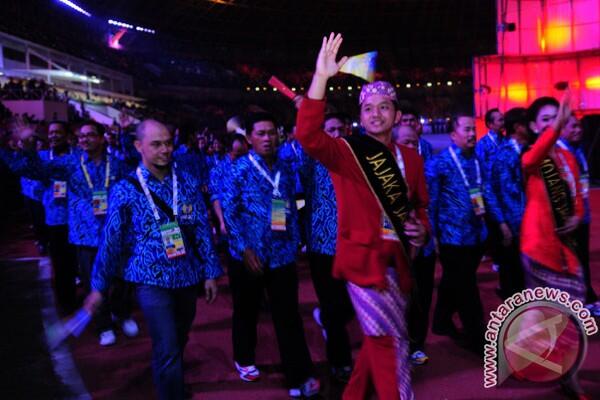 Kemeriahan Opening Ceremony PON XVIII Riau 2012 yang terekam kamera