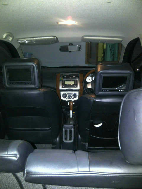 Grand Livina 1.5 Ultimate 2011 silver JAKARTA