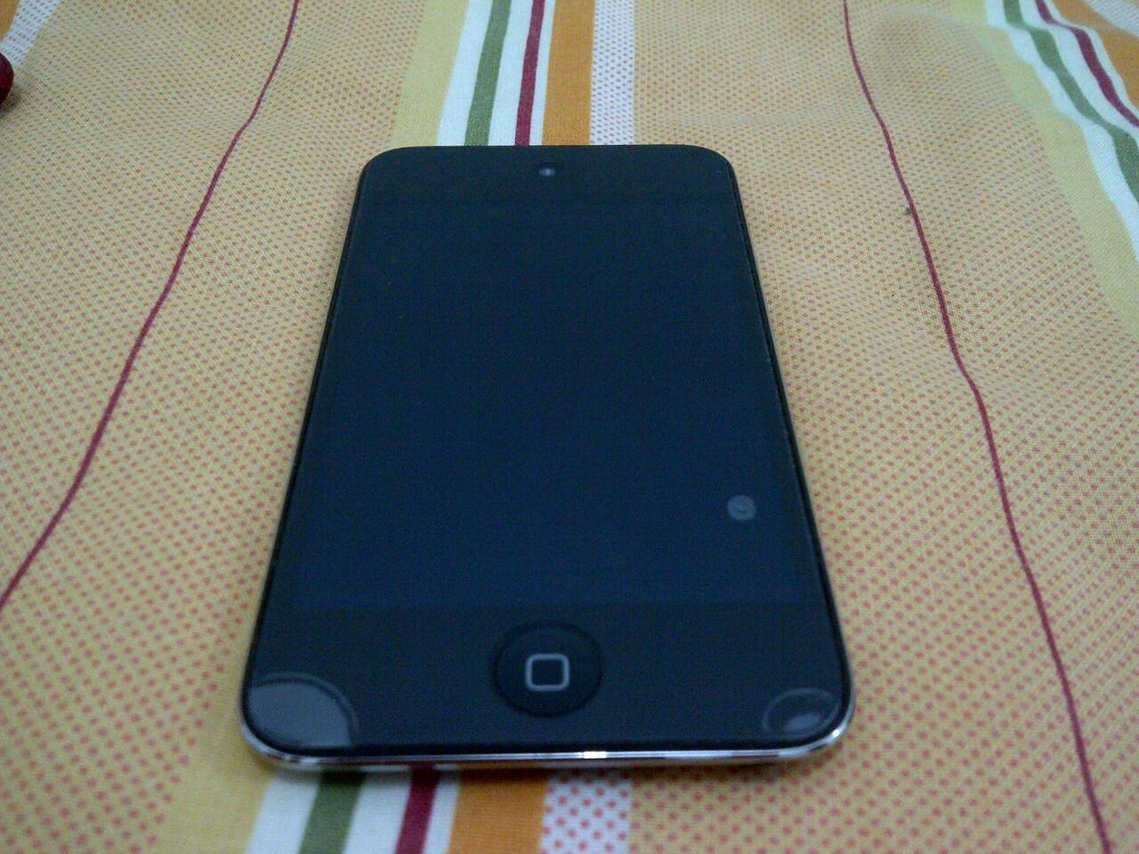 JUAL MURAH IPOD TOUCH 4TH GEN 32GB MULUSS
