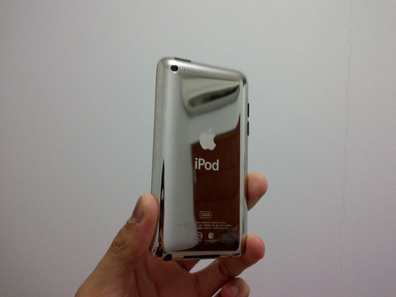 JUAL MURAH IPOD TOUCH 4TH GEN 32GB MULUSS