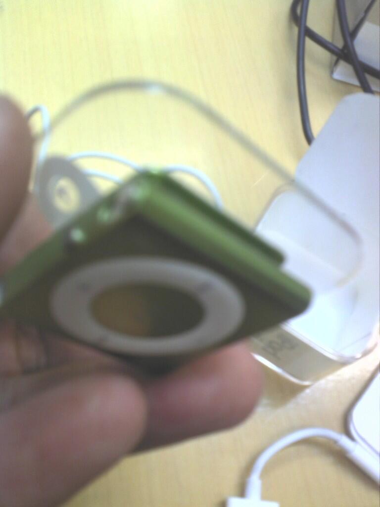 WTS ipod shuffle murah jarang ane pake