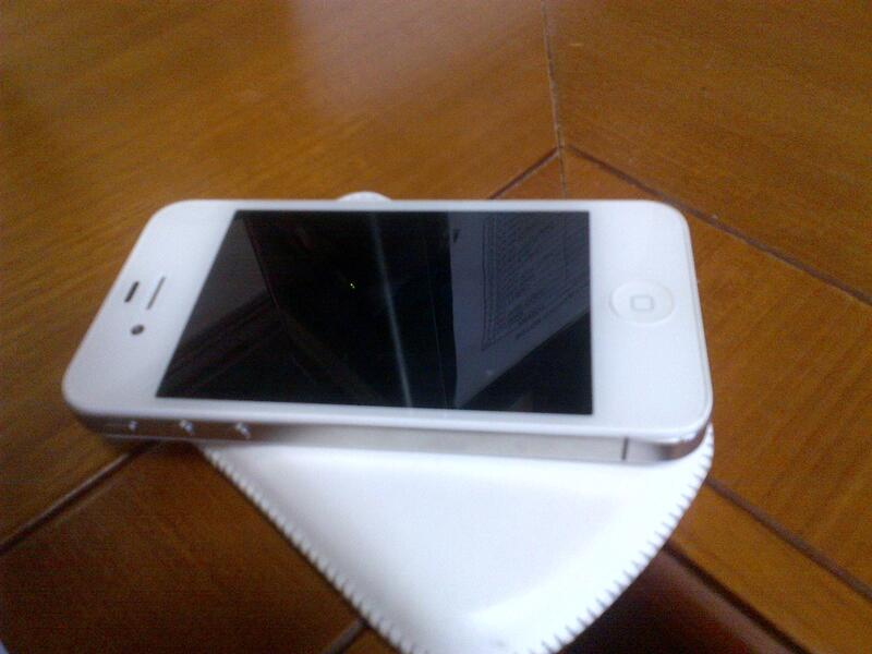 Iphone 4 warna Putih