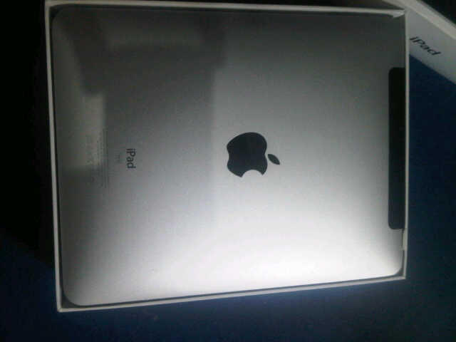 WTS iPad 1 3G + wifi 64gb MURAH!