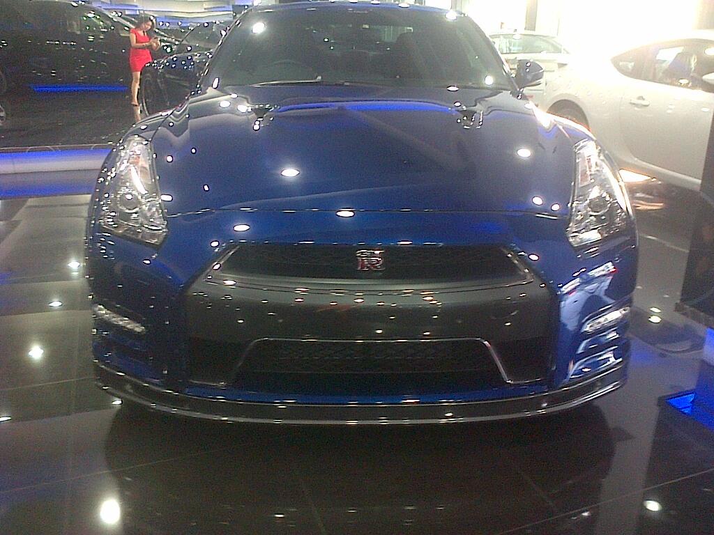 NISSAN SKYLINE GT-R