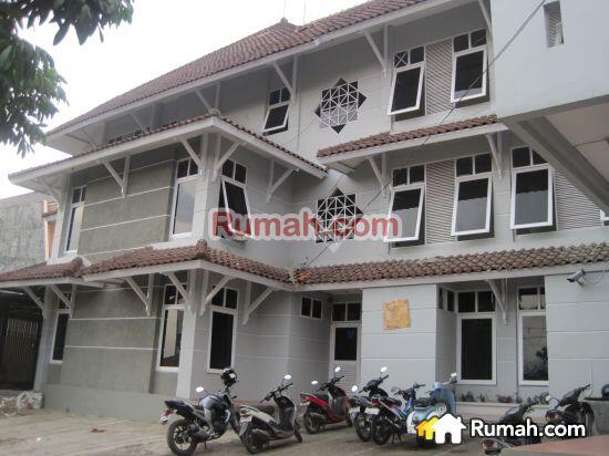 Rumah 3 Lantai Dijual di Cisitu Bandung, Kos-kosan 53 Kamar Dekat 3 Kampus Besar Inve