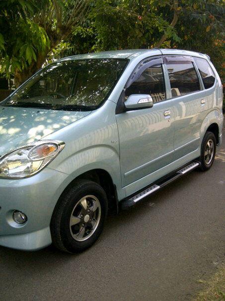 xenia li vvti sporty masih mulusss warna biru metalik kondisi sepertiy baru th;2011