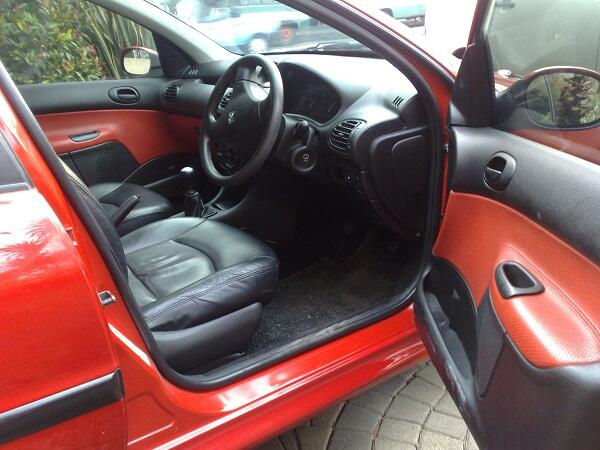 PEUGEOT 206 TH.2004 RED FERARI M/T CANTIK MEMPESONA