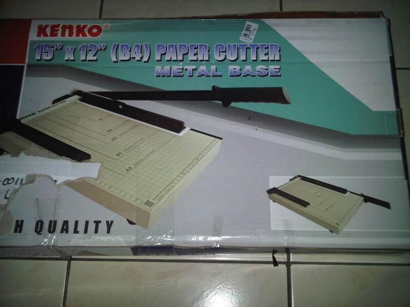  ALAT  POTONG  KERTAS  MURAH BERKUALITAS PAPER CUTTER B4 