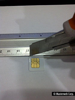 Cara Memotong Sim Card Menjadi Micro Sim Card Untuk iPhone 