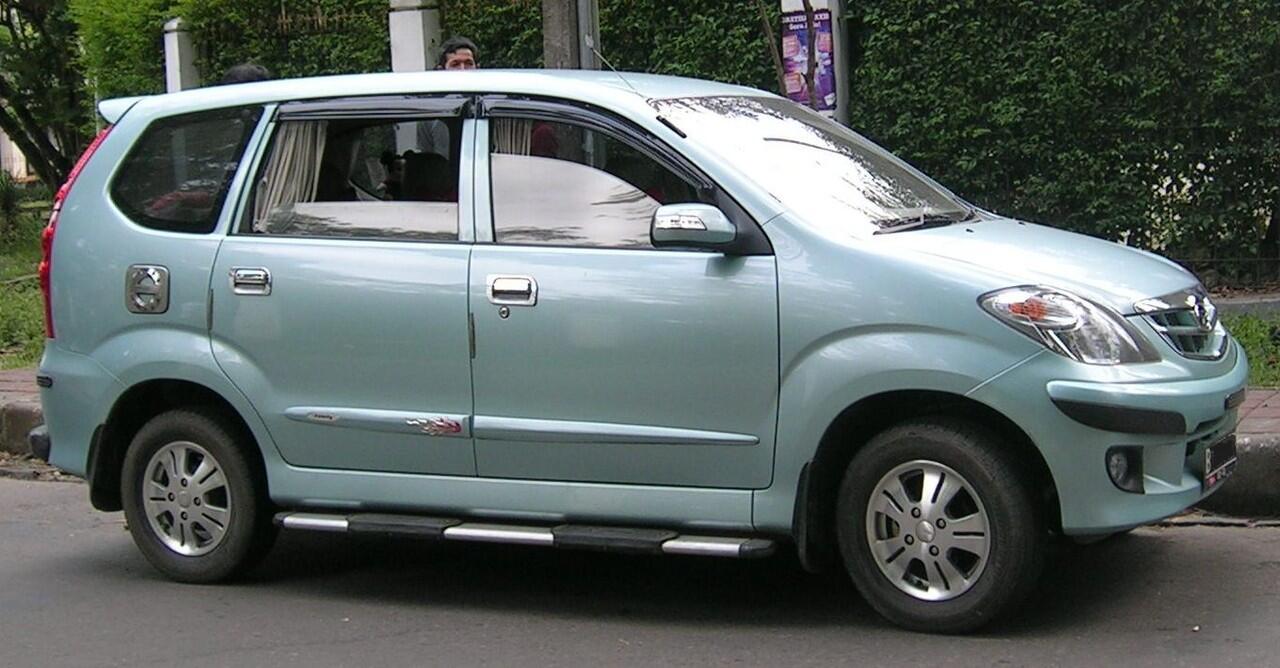 Daihatsu Xenia Xi Family 2007
