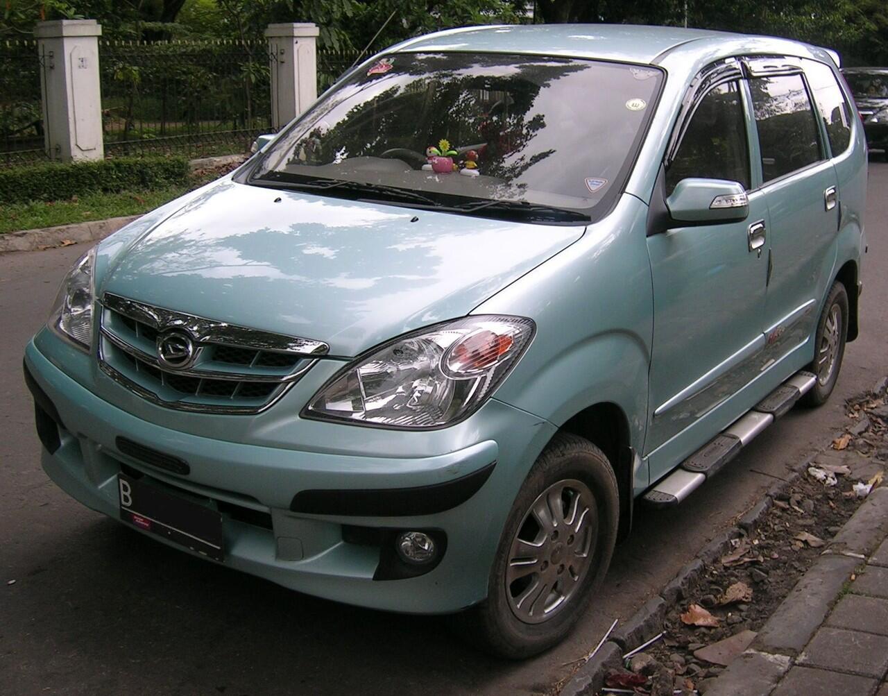 Daihatsu Xenia Xi Family 2007