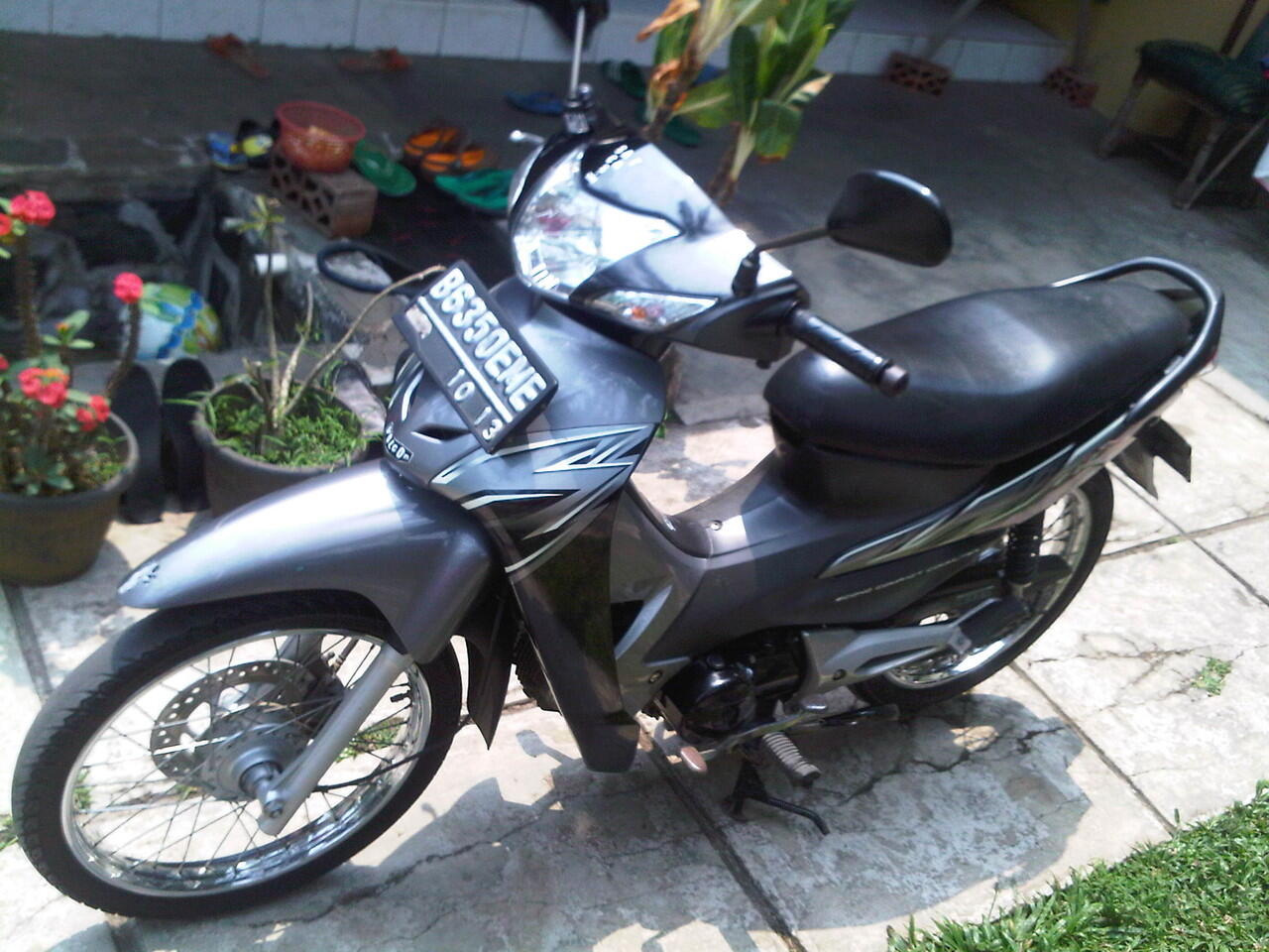 Dijual Honda  Supra Fit  X  Tahun 2008 Black Silver Tangan 