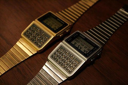 Terjual wts jam tangan CASIO DATABANK KALKULATOR gold