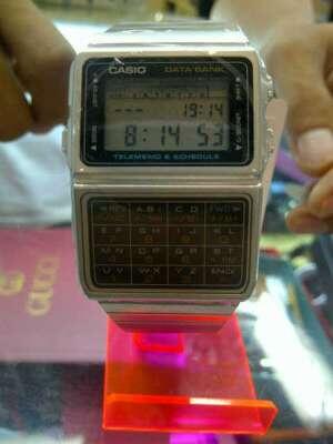 Terjual wts jam tangan CASIO DATABANK KALKULATOR gold