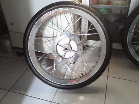 Jual Velg Zipp satu set depan belakang langsung pake 