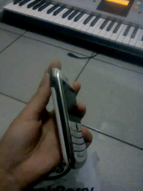 Blackberry Onyx 2 9780