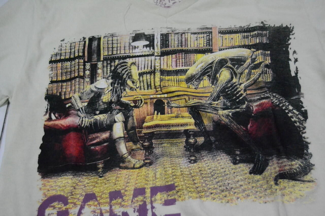 T-SHIRT LEVI'S DAN PUBLIC KUALITAS SUPER CUMA Rp.30.000,00 DIJAMIN NEW...