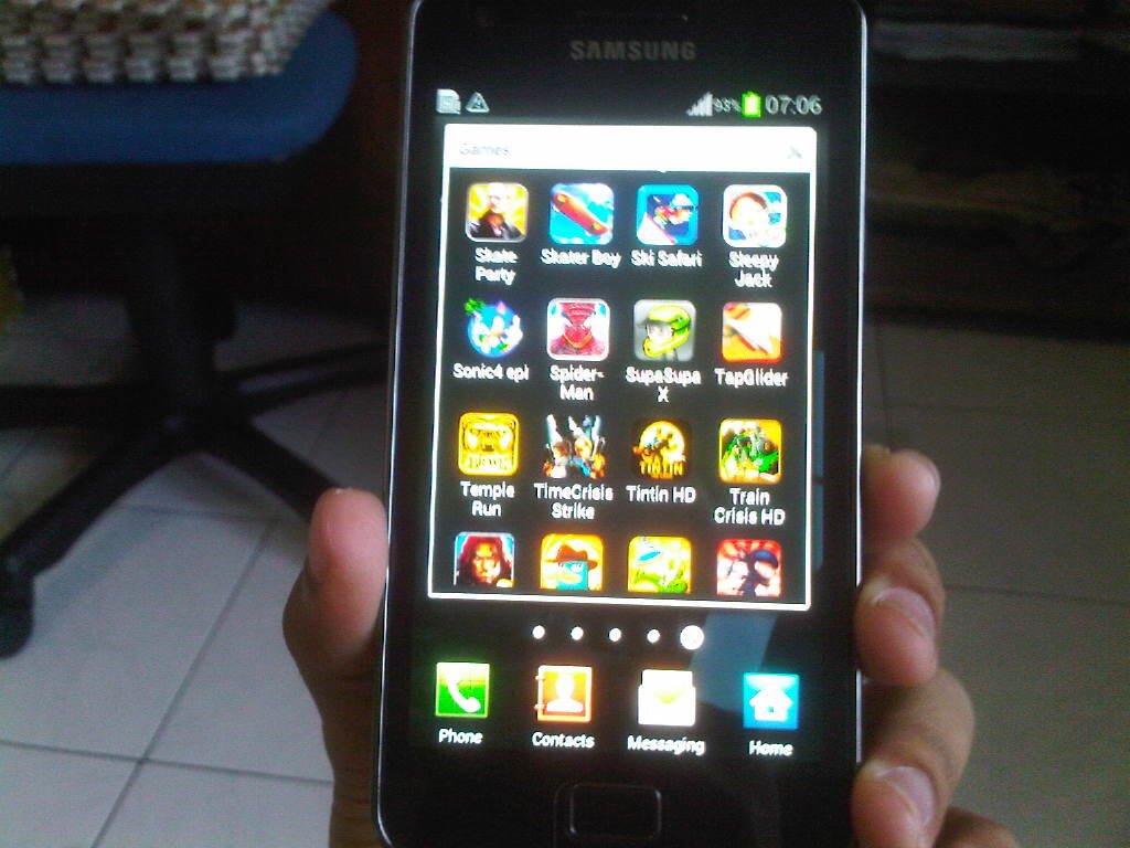 SAMSUNG GALAXY S2/II BLACK GARANSI SEIN JaNUARI 2013 LIKE NEW MURAH BANYAK BONUS!!!!!
