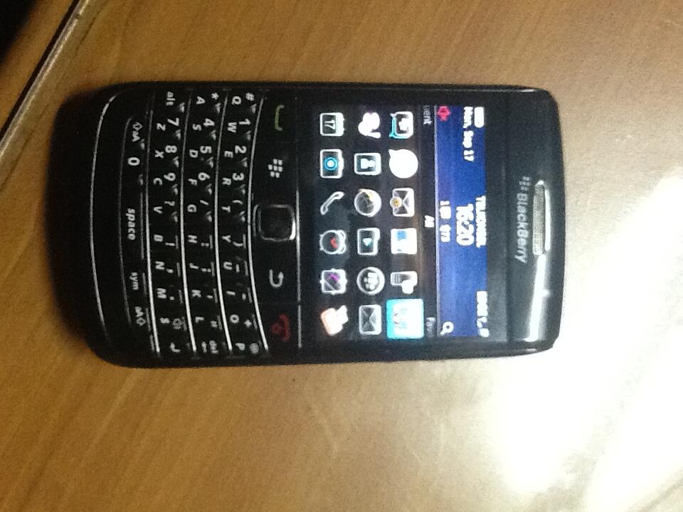 Blackberry 9780 onyx 2 black ex.TAM