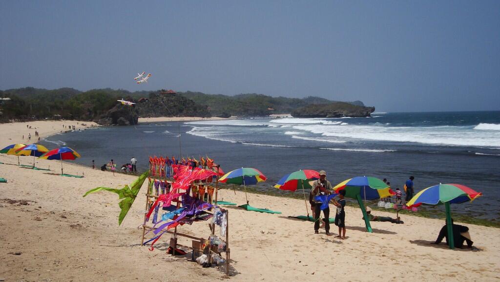 Jelajah Pantai Gunung Kidul Yogyakarta