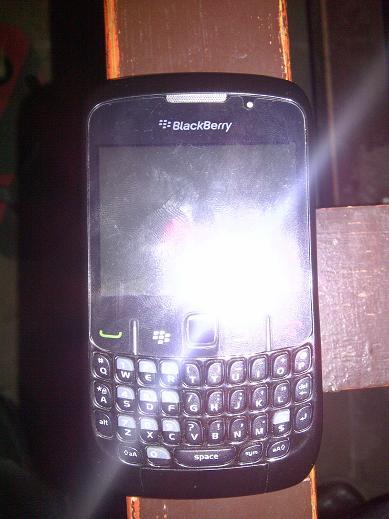 blackberry 8520 black bandung baru pake sebulanan TAM