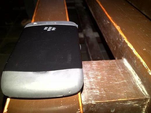 blackberry 8520 black bandung baru pake sebulanan TAM
