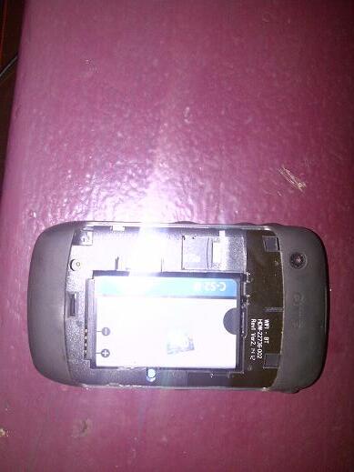 blackberry 8520 black bandung baru pake sebulanan TAM
