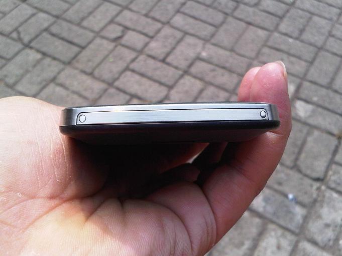 WTS : BB dakota 9900 Black Garansi Tam Panjang. Pin angka semua. Mulus Dan Lengkap.