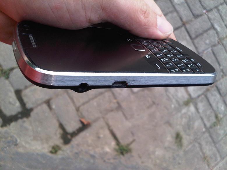 WTS : BB dakota 9900 Black Garansi Tam Panjang. Pin angka semua. Mulus Dan Lengkap.