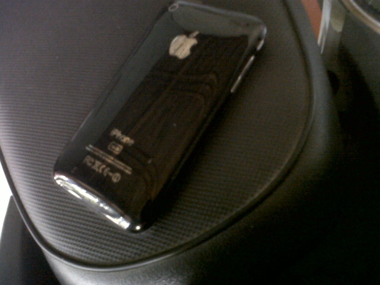 JUAL iPhone 3Gs 16GB Black FU Mulus Fullset