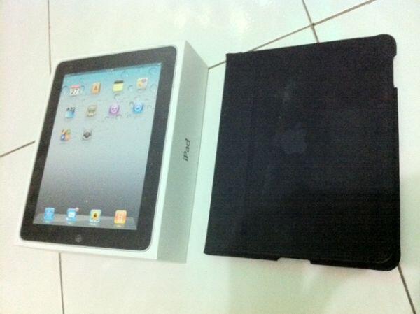 JUAL : IPAD original 16gb WiFi kondisi mulus murah jaksel