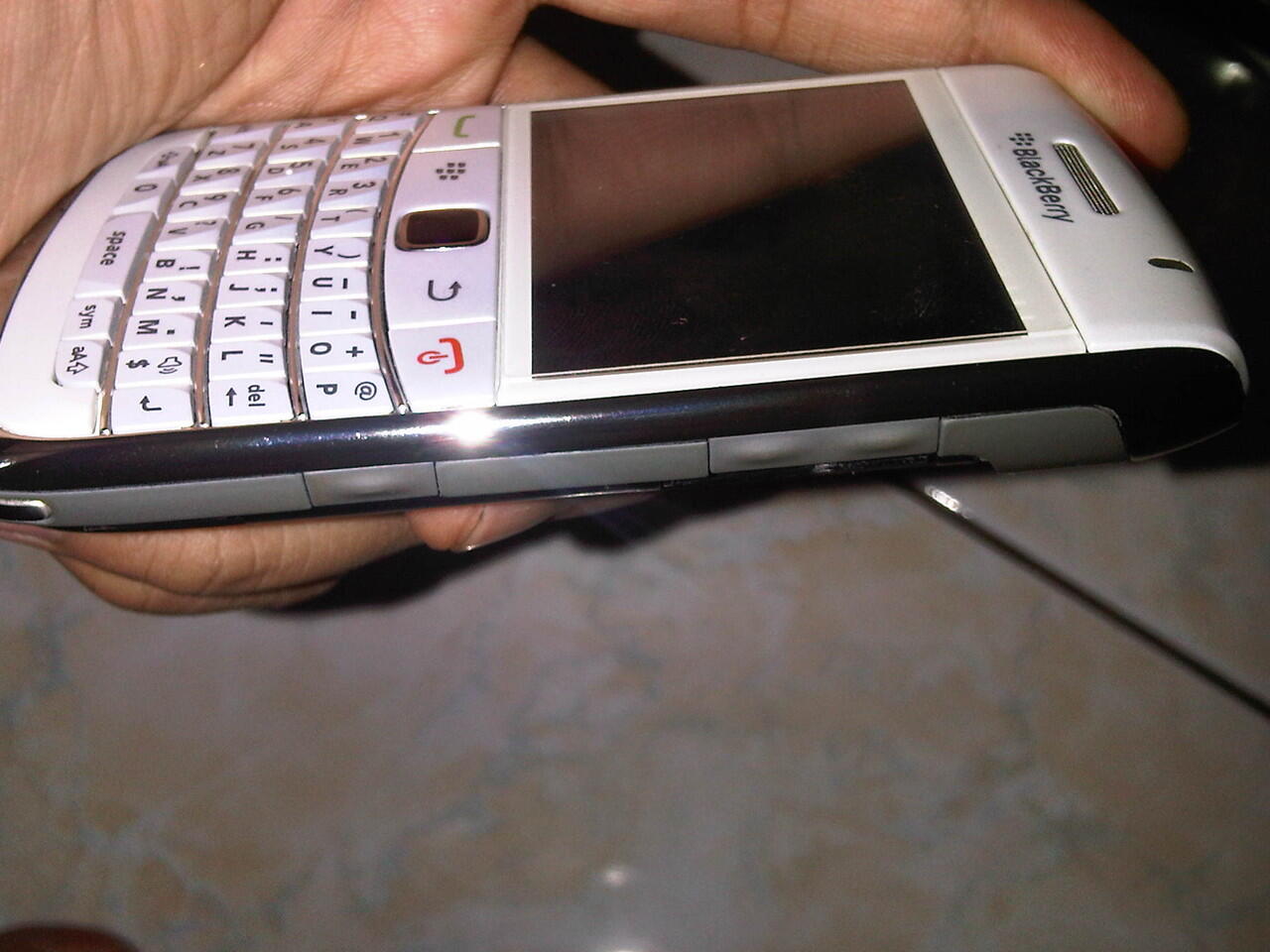 JUALONYX1 WHITE MULUS MASIH GARANSI