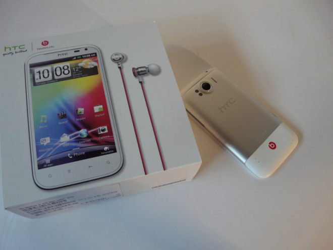 HTC Sensation XL. Harga Rp. 3.300.000,-Call : +62853-2222-8209