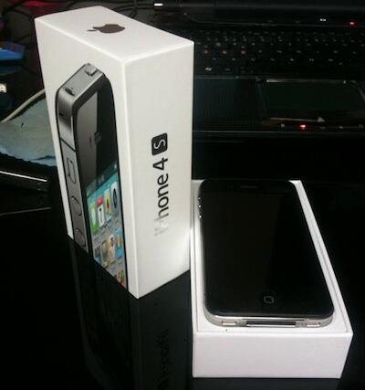 Iphone 4S 32GB harga 4,5jt hub/sms 082 326 554 479