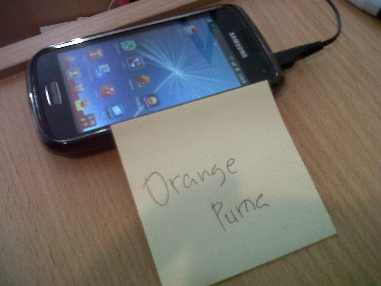 Samsung GALAXY W warna hitam baru dipake 3 bln!!
