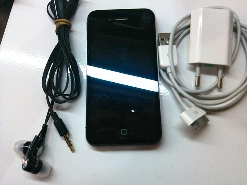 JUAL IPHONE 4G 32GB FU...MULUS DAN MURAH