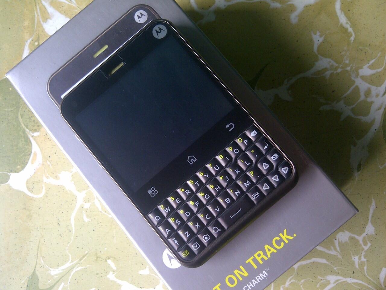 Motorola Charm MB502 Mulusss Seperti Baru