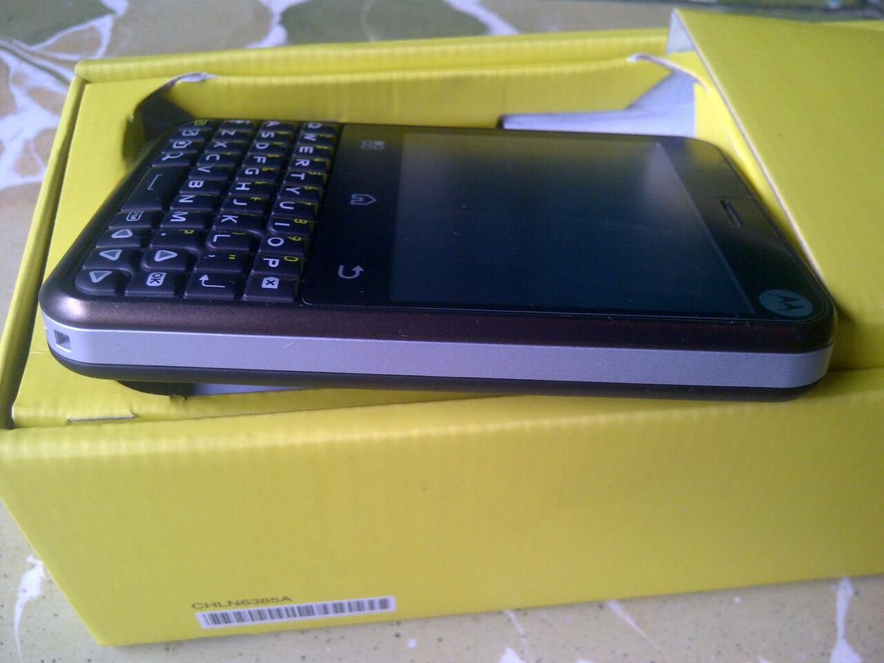 Motorola Charm MB502 Mulusss Seperti Baru