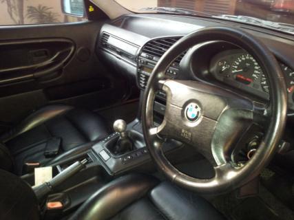 BMW 323i E36 tahun 1997 M/T Silver