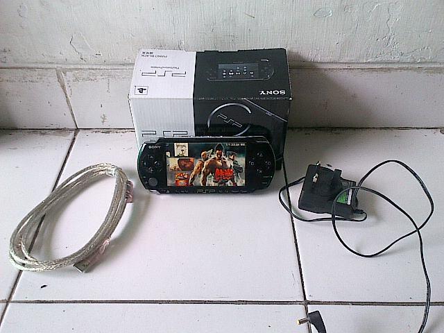 PSP SLIM 3000 BLACK 16GB FULL GAME(MULUS LIKE NEW BARU 2 BULAN PAKAI